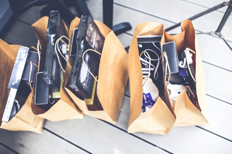 vitrine-COARAZE-min_shop_shopping_bags_gift_brown_blank_market_product-722676